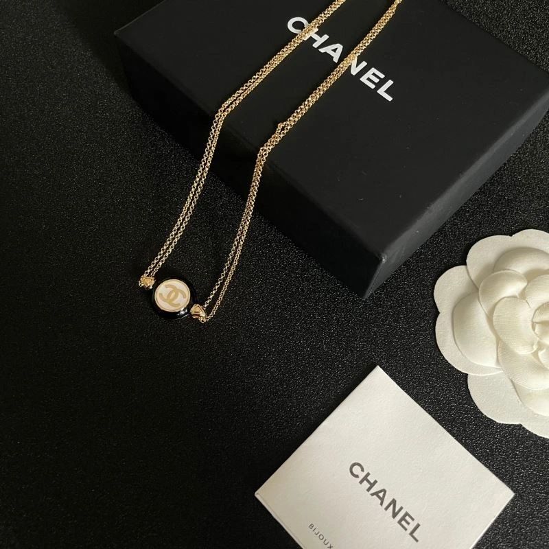 Sleek Chanel Necklaces 226903