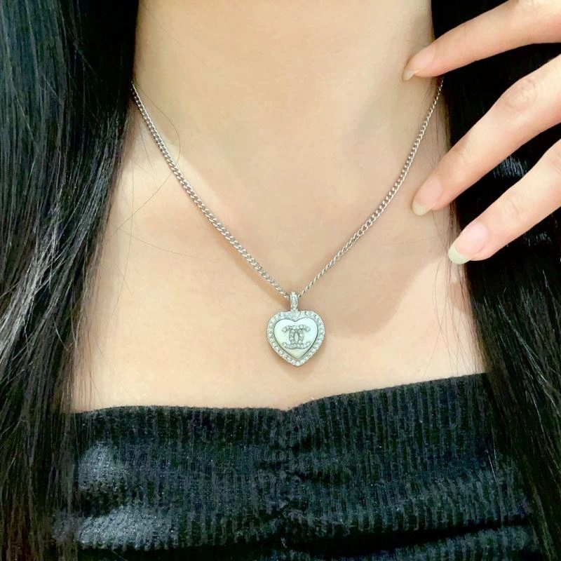Lightweight Chanel Necklaces 226895