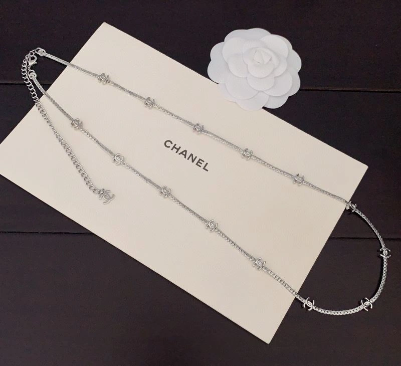 WaterResistant Chanel Necklaces 226885