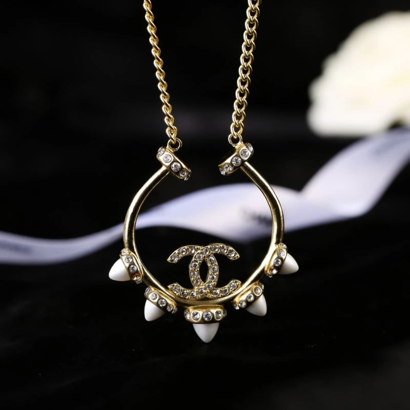 Compact Chanel Necklaces 226880