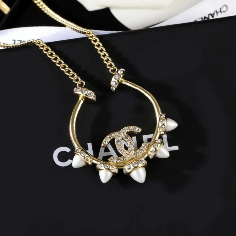 Compact Chanel Necklaces 226880