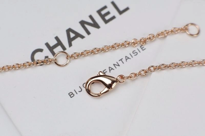 Sophisticated Chanel Necklaces 226868