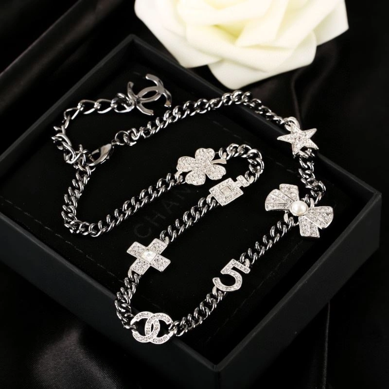 Chanel Necklaces Contemporary 226869