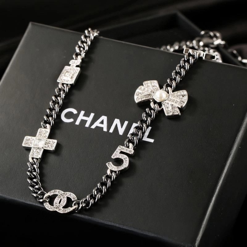 Chanel Necklaces Contemporary 226869