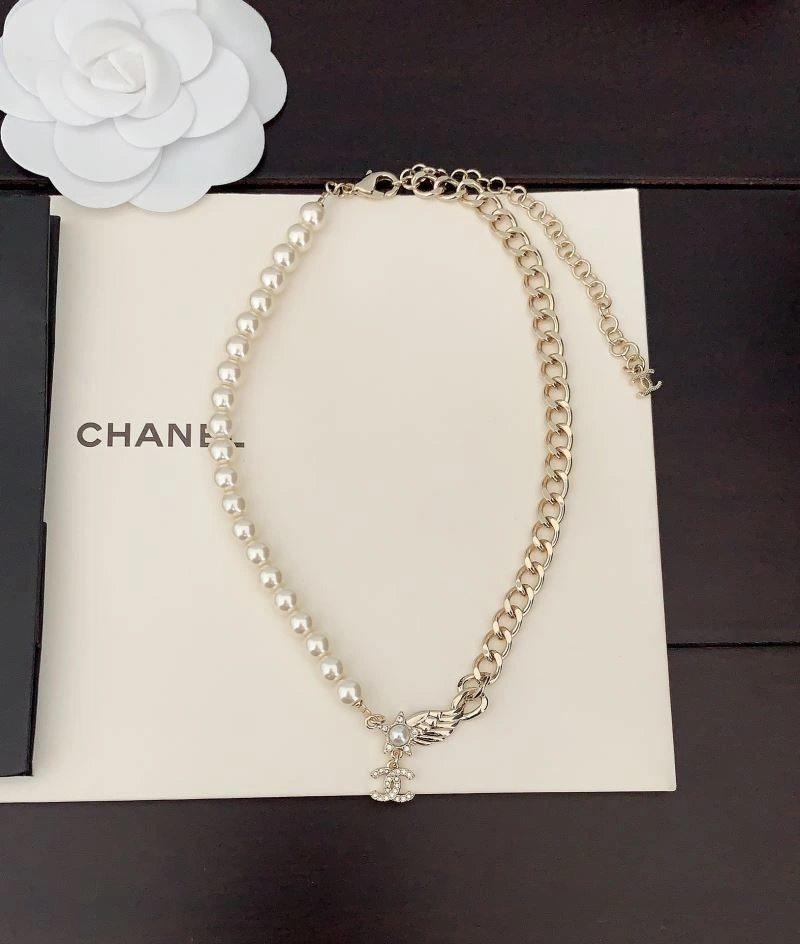 Sustainable Chanel Necklaces 226826