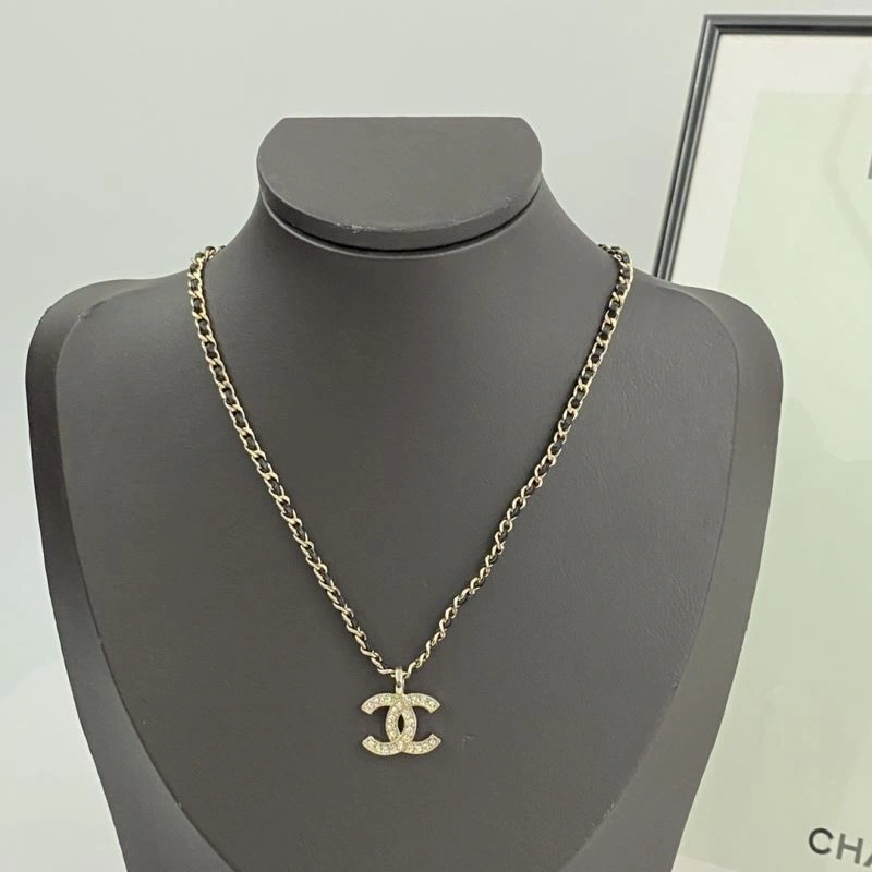 Chanel Necklaces Compact 226825