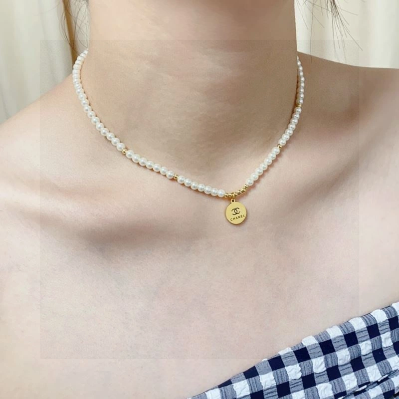 Chanel Necklaces Functional 226808