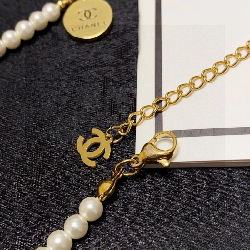 Chanel Necklaces Functional 226808