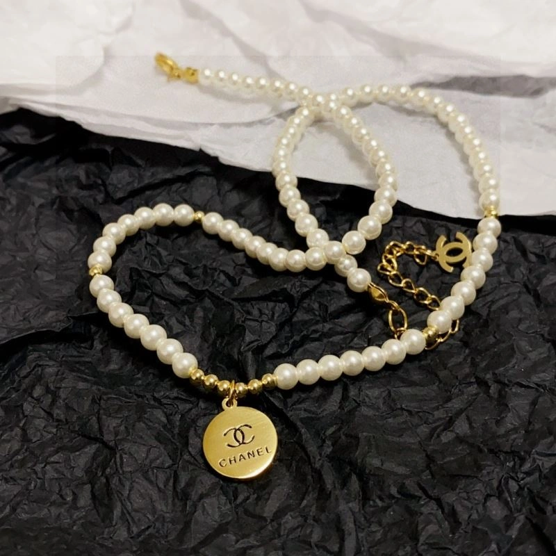 Chanel Necklaces Functional 226808