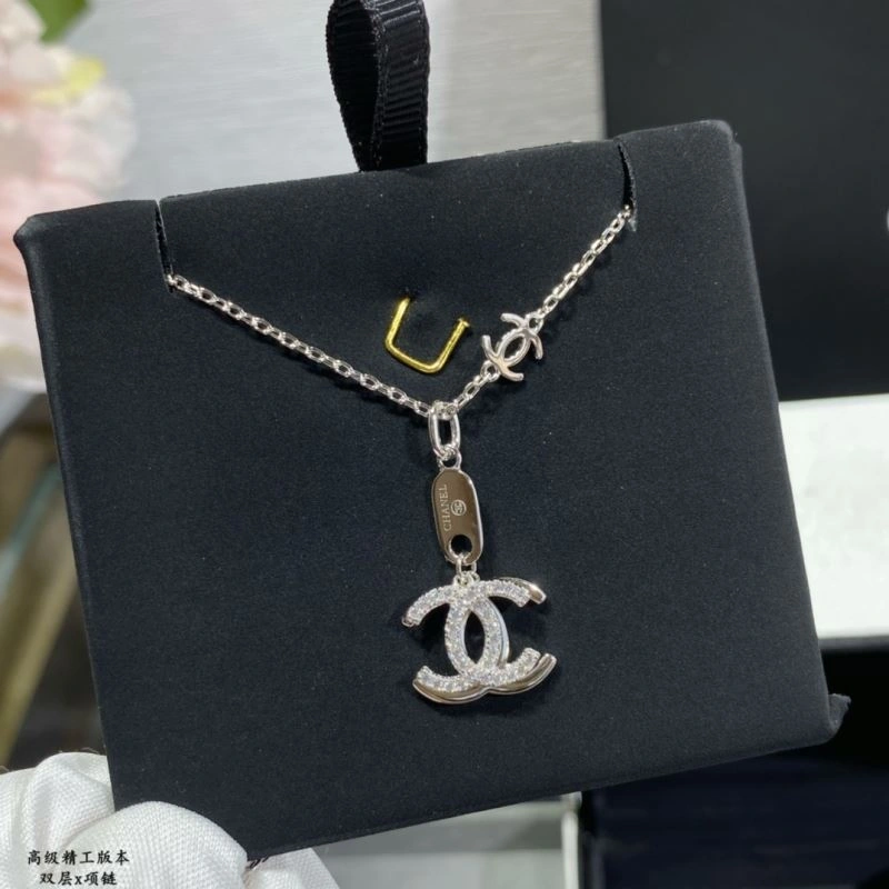 WellDesigned Chanel Necklaces 226804