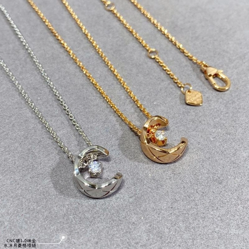 Chanel Necklaces Bright 226894
