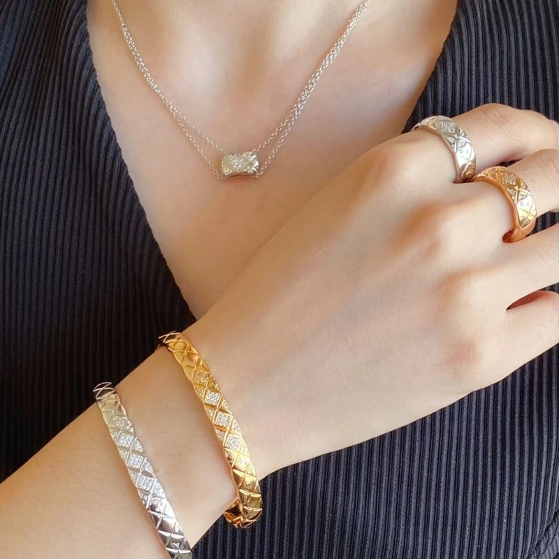 Chanel Necklaces Comfortable 226801