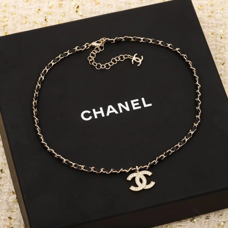 Sophisticated Chanel Necklaces 226792