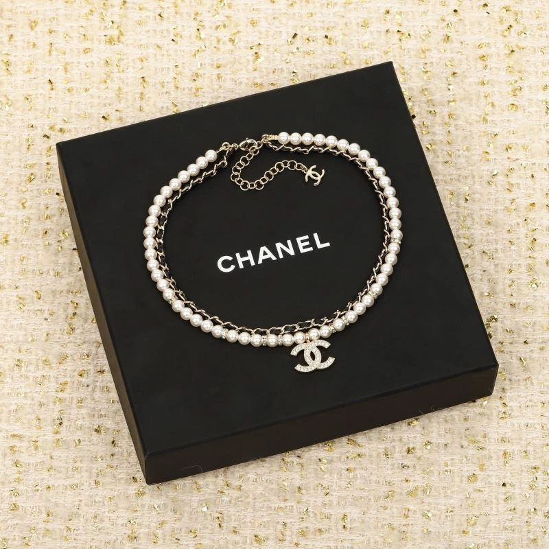 Compact Chanel Necklaces 226784