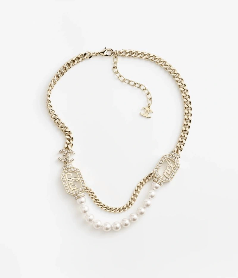 Chanel Necklaces Functional 226752