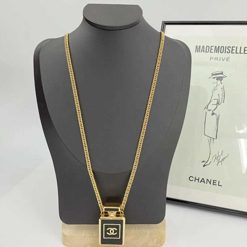 Classic Chanel Necklaces 226726