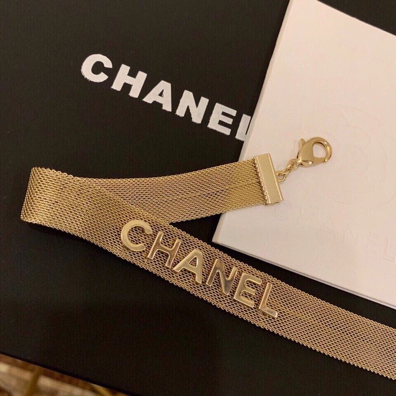 Snug Chanel Necklaces 226710