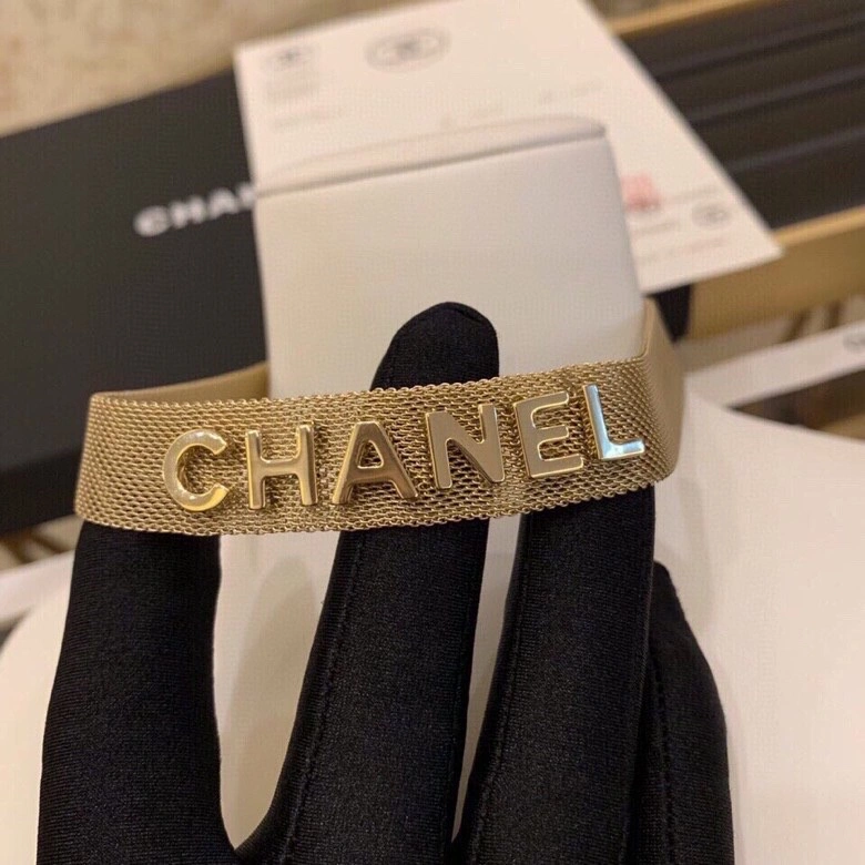 Snug Chanel Necklaces 226710