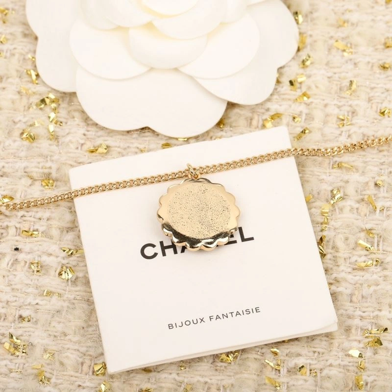 Chanel Necklaces Compact 226695