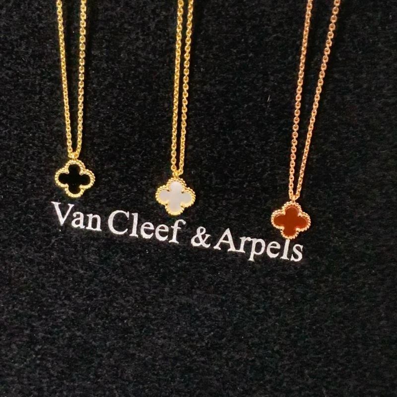 Chanel Necklaces Effortless 226686
