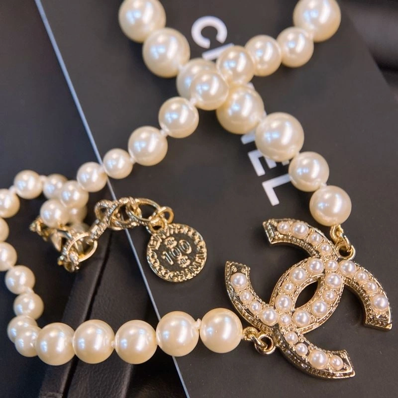 Fashionable Chanel Necklaces 226653