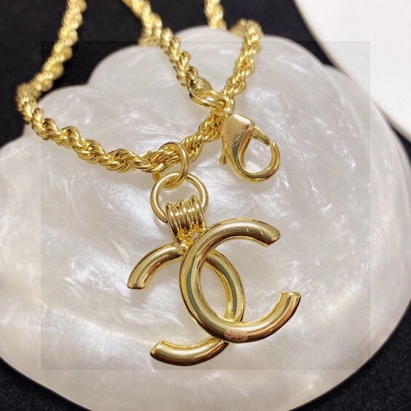 Chanel Necklaces Trendsetting 226647