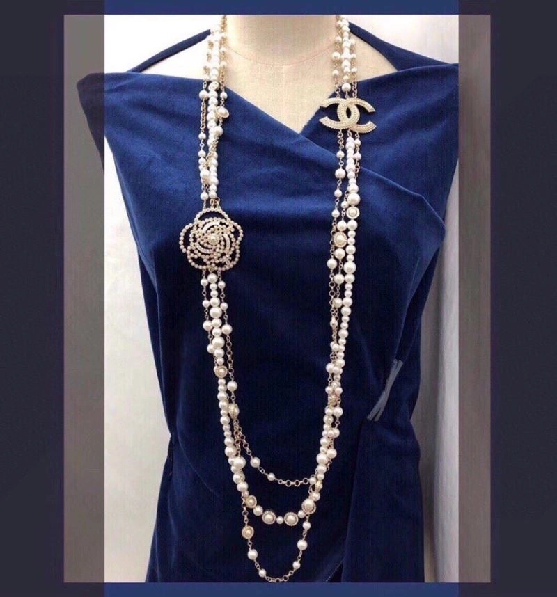 FashionForward Chanel Necklaces 226634