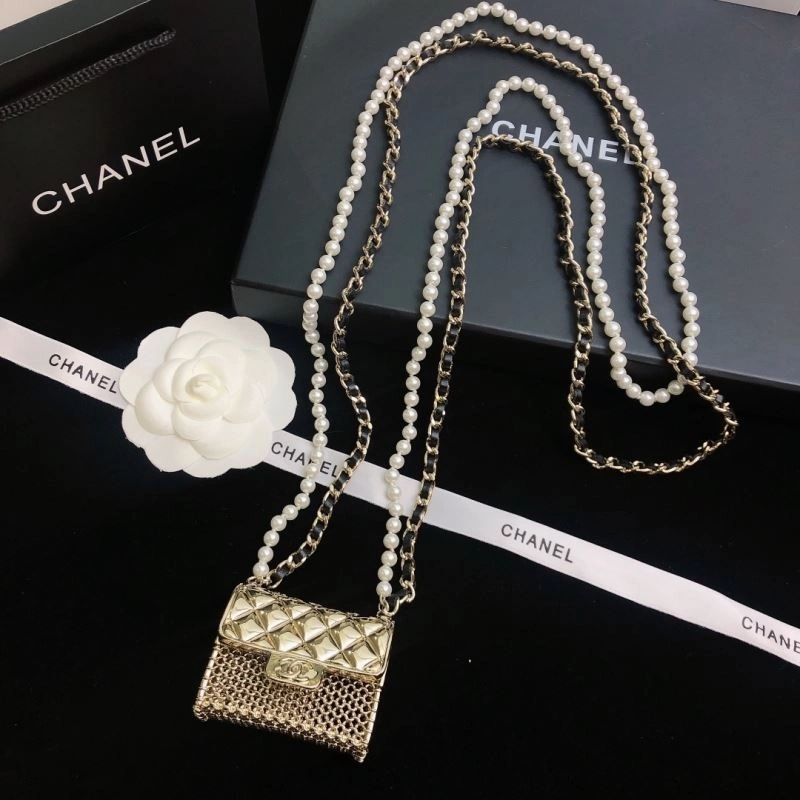 Chanel Necklaces Functional 226631