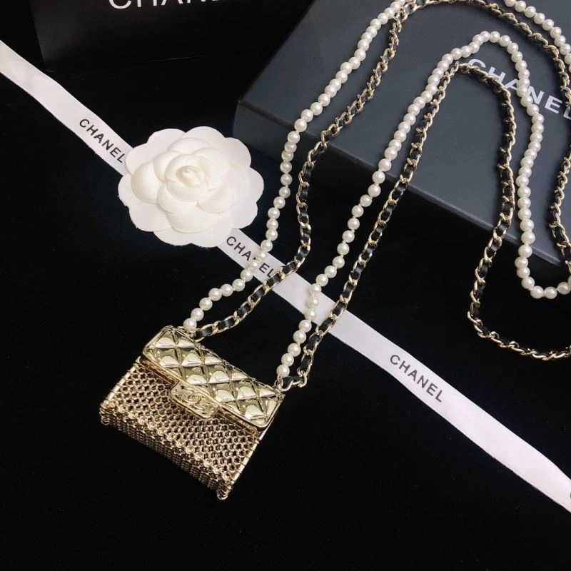 Chanel Necklaces Functional 226631