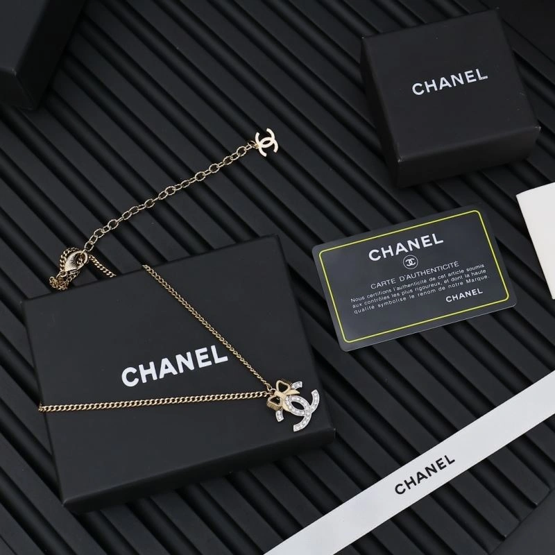 Supportive Chanel Necklaces 226635