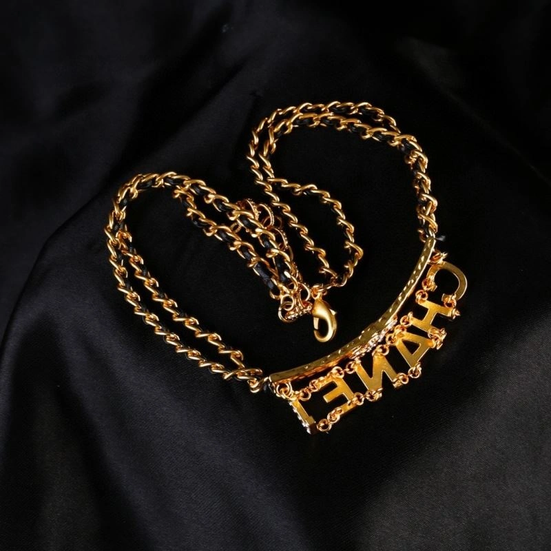 Minimalist Chanel Necklaces 226626