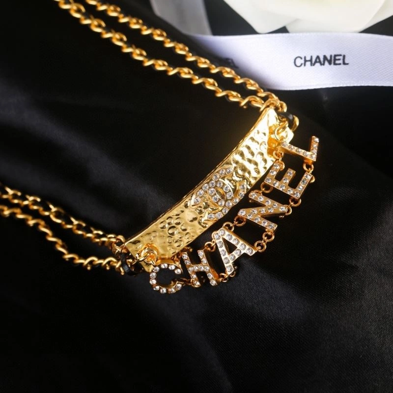 Minimalist Chanel Necklaces 226626