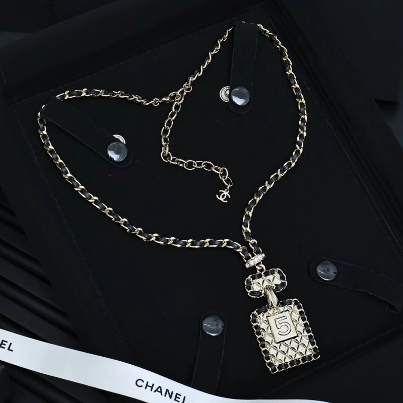 Elegant Chanel Necklaces 226614