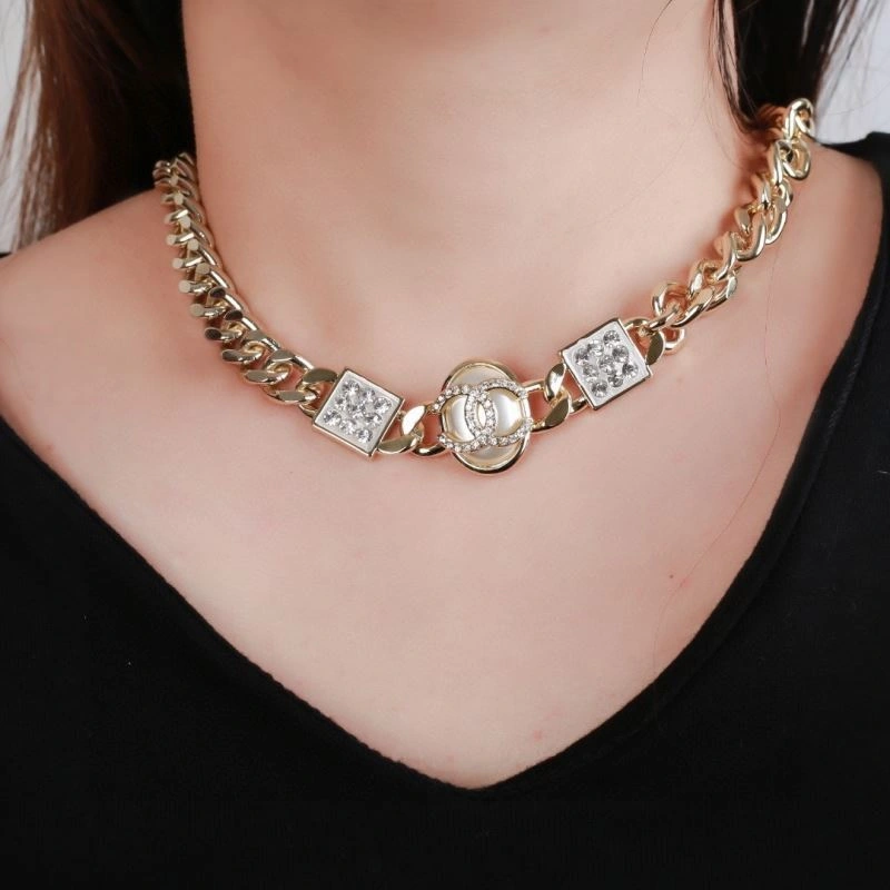 Chanel Necklaces Sporty 226605