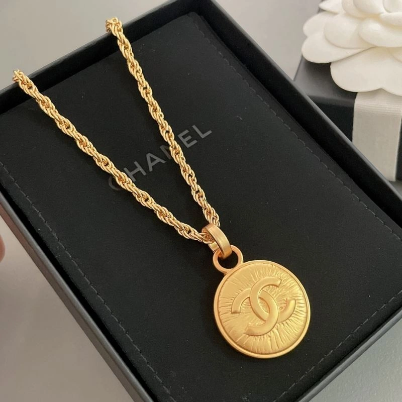 Chanel Necklaces Sophisticated 226588