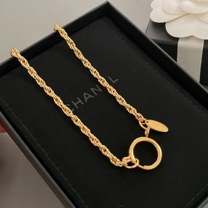 Chanel Necklaces Sophisticated 226588