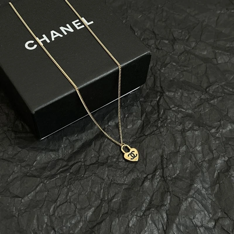 Chanel Necklaces Functional 226643