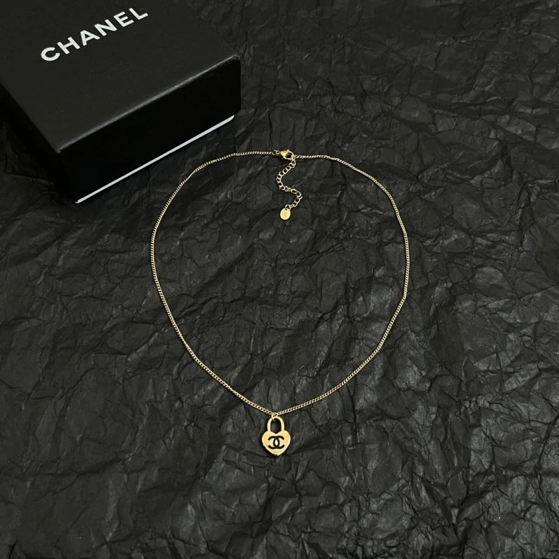 Chanel Necklaces Functional 226643