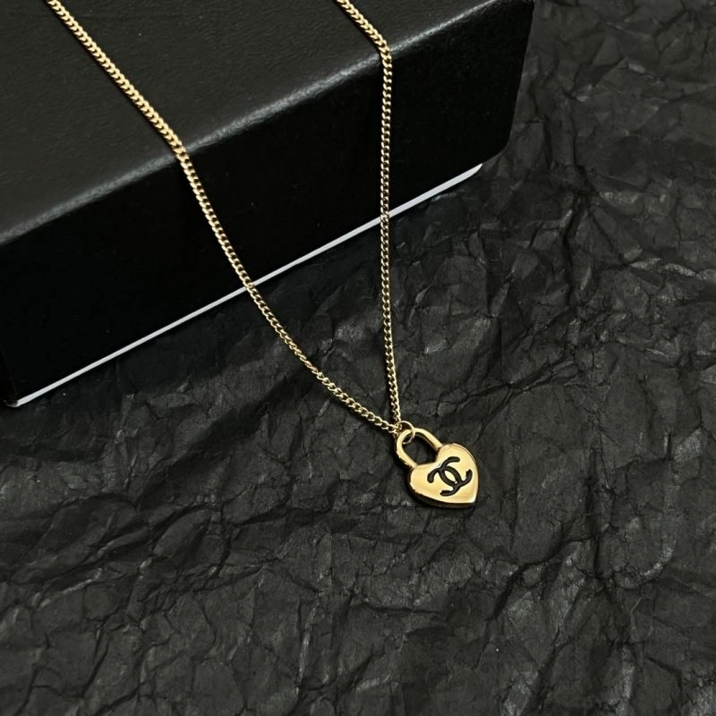 Chanel Necklaces Functional 226643