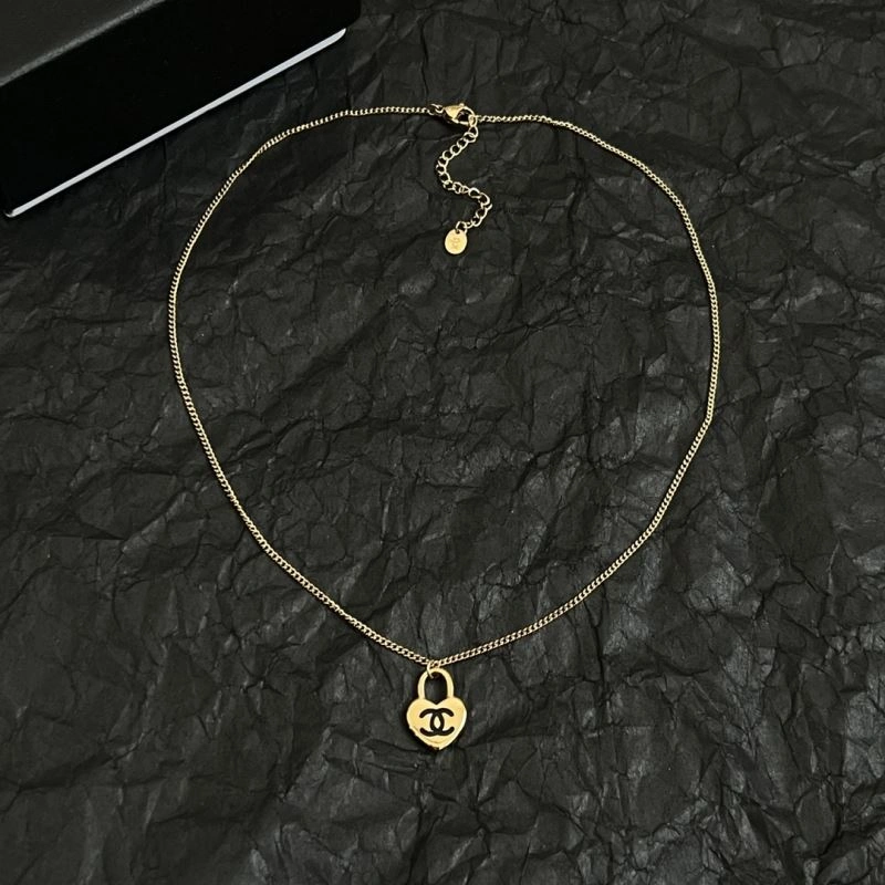 Chanel Necklaces Functional 226643