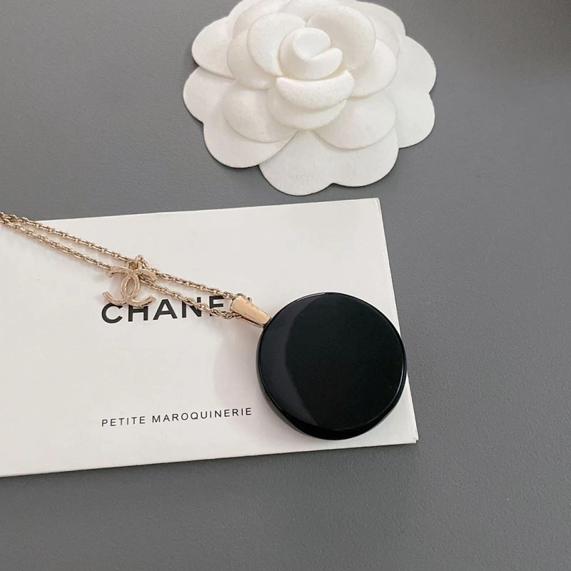 Chanel Necklaces EyeCatching 226550