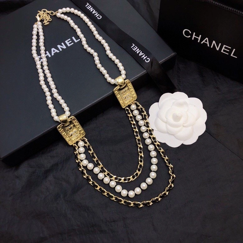WaterResistant Chanel Necklaces 226551