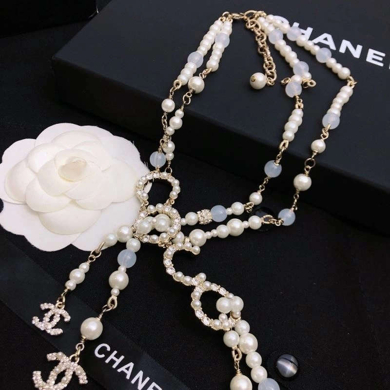 Tailored Chanel Necklaces 226537