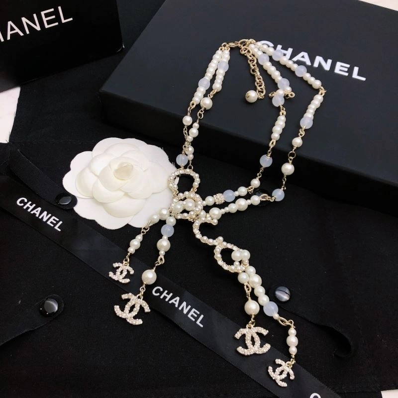 Tailored Chanel Necklaces 226537