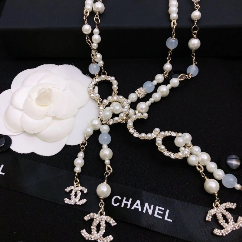 Tailored Chanel Necklaces 226537
