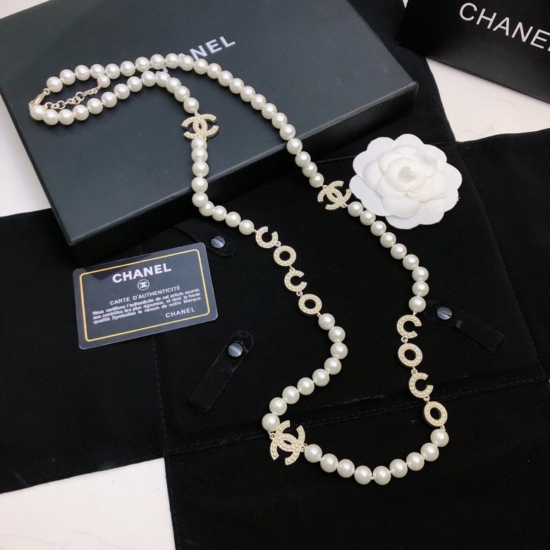 Contemporary Chanel Necklaces 226544