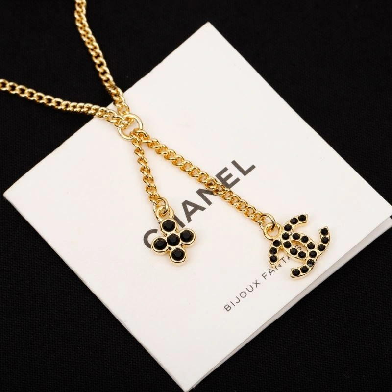 Trendsetting Chanel Necklaces 226518