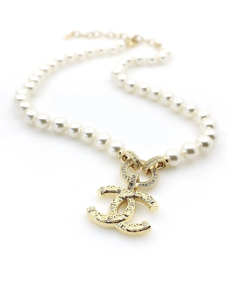 Tailored Chanel Necklaces 226527