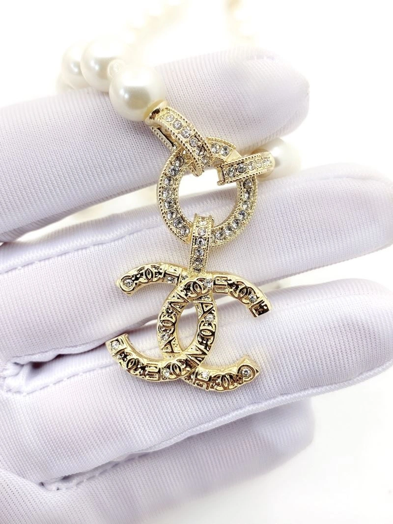 Tailored Chanel Necklaces 226527
