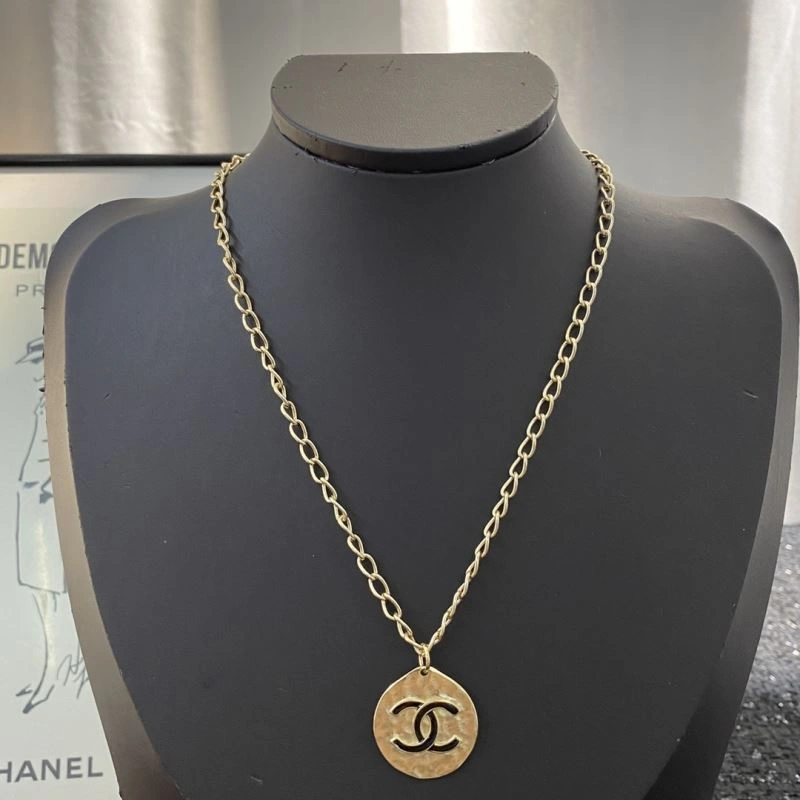Chic Chanel Necklaces 226488